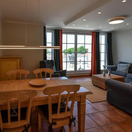 Ferienwohnung-penthouse-apartment-in-der-villa-bernstein Binz